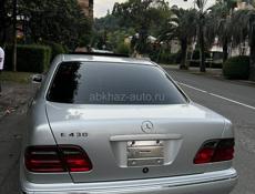 Mercedes-Benz E-Класс