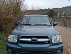 Toyota Sequoia