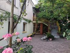 Дом продам, р-н Турбаза, 7 комнат. Сад, гараж, летняя кухня, зона барбекю. 