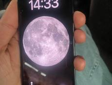 Айфон 13 про, 256 гиг, АКБ 100% новая стоит, держит хорошо, цена 35 тысяч 