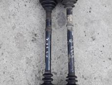 Привода левый и правый сняты с Ауди 100 с4 2.6 механика в отличном состоянии возможно