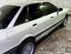 Audi 80