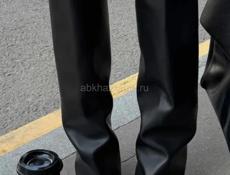 Сапоги на каблуках 