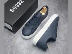 В магазине Империя обуви скидки 