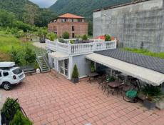 Сдается домик со всеми удобствами. Все вопросы по телефону.