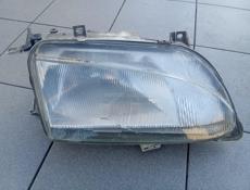 Фара правая (пассажирская)