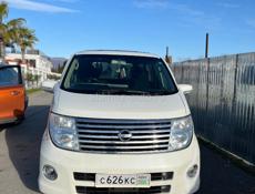 Nissan Elgrand