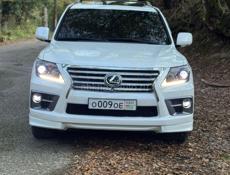 Lexus LX