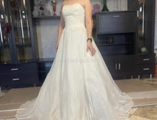 Продаётся свадебное платье 15 тысяч 