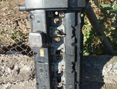 Крышка моторная от BMW одна ваннусная