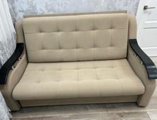 Диван и комод