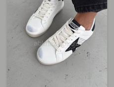 В магазине империя обуви скидки 