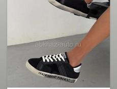 В магазине империя обуви скидки 