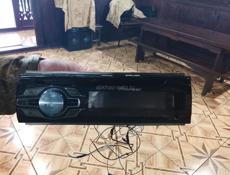 Продаю магнитофон 