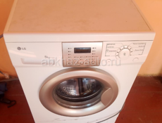 Продам машинку стиральную LG нужны деньги срочно продаём 