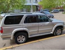 Б/у запчасти на Хайлюкс тоета 