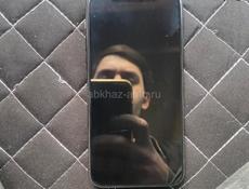 Айфон 11 про В хорошем состоянии покупал 2 месяца назад за 25 На экране маленькая точка Телефон идеал 