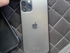 Айфон 11 про В хорошем состоянии покупал 2 месяца назад за 25 На экране маленькая точка Телефон идеал 