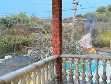 Дом с бассейном 