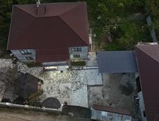 Дом с бассейном 