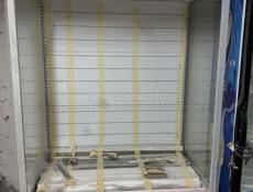 Продаётся витринный холодильни.