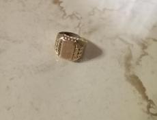 Золотое кольцо размер 18-19