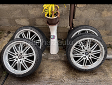 Шины и диски в хорошем состоянии не вареные