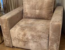 Диван с креслами 