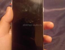 Айфон se 64гб акум 80 телефон минусов нету