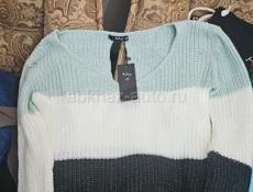 Женский свитер 44-48р.