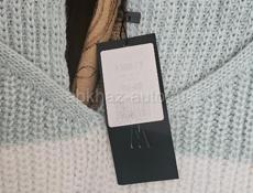 Женский свитер 44-48р.