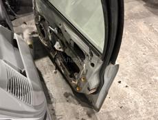 Передний правый дверь Volvo S 40