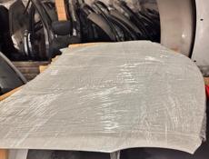 Капот Nissan Skyline в 35-й кузов 