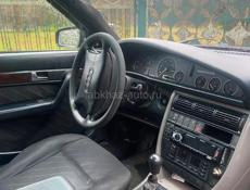 Audi 100