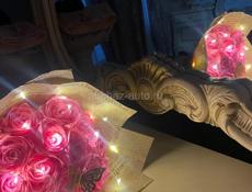 Букет из ленточки розы продаю под заказ цвета есть разные по всем вопросам обращаться в WhatsApp +7 9407 22 53 47 обычный номер на прямой +7 9407 73 52 98ана 