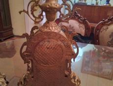 Продою комплект бронзооввые подсвечники часы ручная работа комплект.  