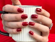 Маникюр с гелевым покрытием 1000₽