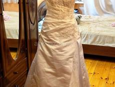 Продам новое свадебное платье.