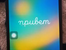 Срочно продаю айфон 8 