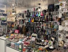 Требуется продавец-консутант в магазин декоративной косметики!