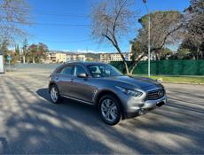 Infiniti FX