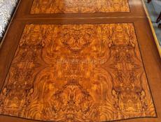 Продается деревянный стол 