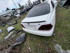 Toyota crown athlete 