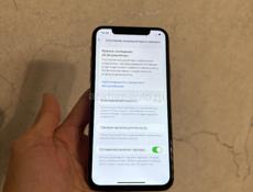 iPhone XS на 64гб 