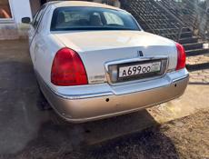 Lincoln Town Car