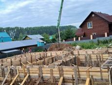 Укладка кафеля, отделка обоями «Короед» и строительство крыши