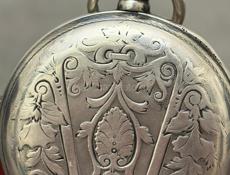 Антикварные часы