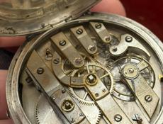 Антикварные часы