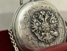 Антикварные часы