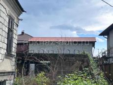 участок с домом 